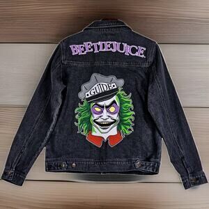 Beetlejuice Cakeworthy Jean Jacket Dark Grey Wash Denim Size Medium 100% Cotton